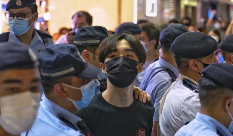 封維園難禁港人上街悼六四 港警拘捕6人